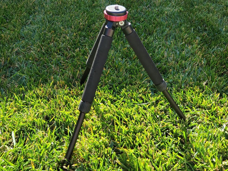 Manbily MT-02 with legs extended and in the raised position