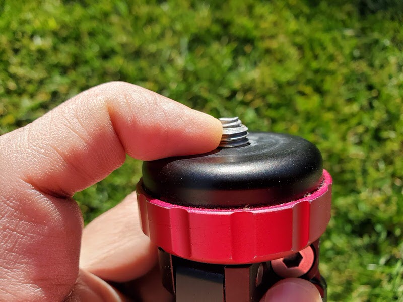 MT-02's connector can be used with a 1/4-20 or 3/8-16 connector without an adapter needed