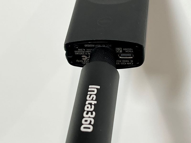 This selfie stick is narrower than this 360 camera therefore it will be invisible to this 360 camera