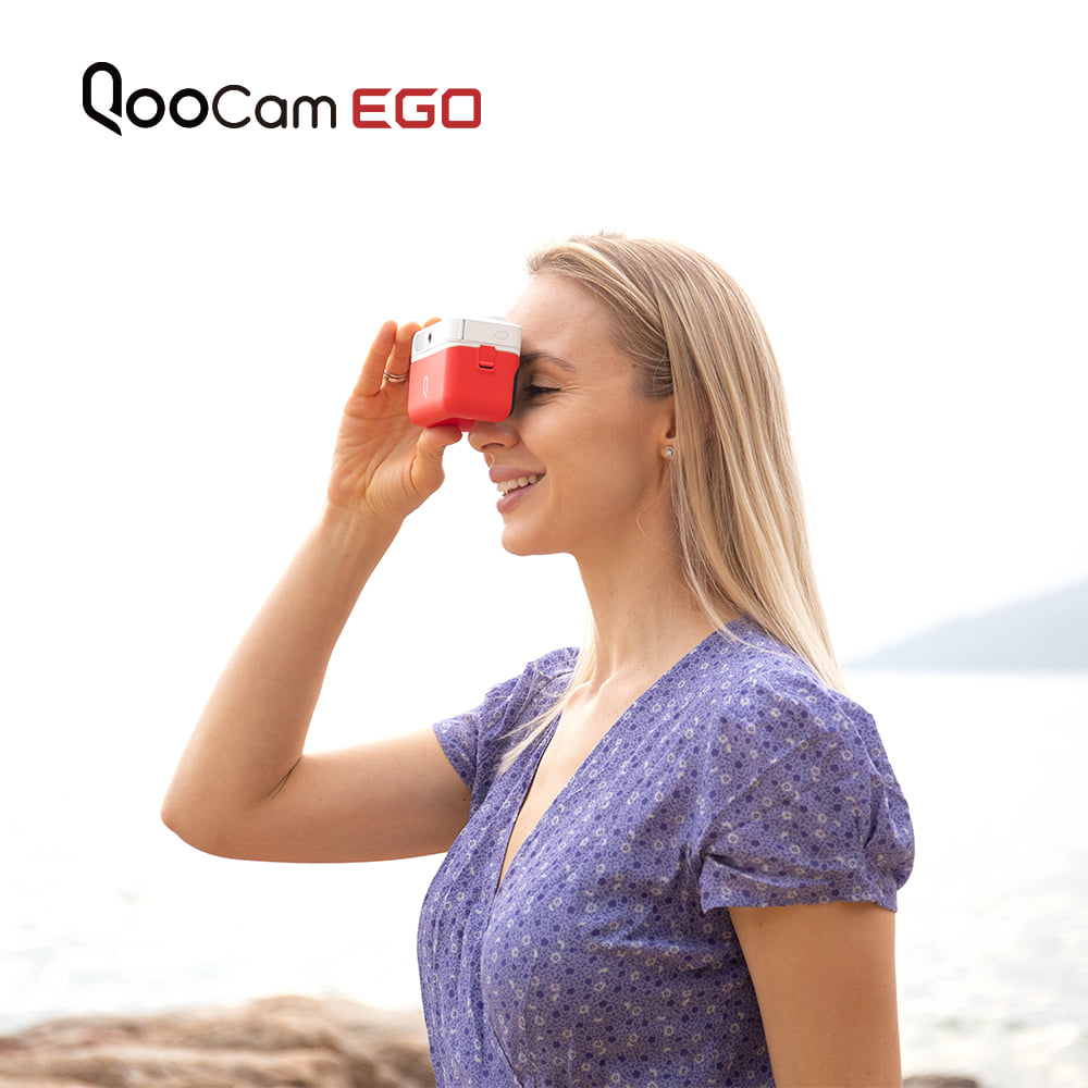 Shooting and viewing in 3D is easy with Qoocam Ego
