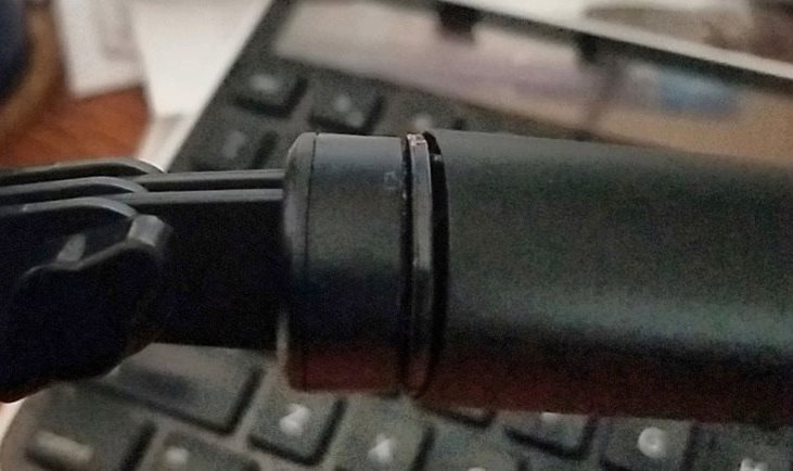 Kandao Qoocam defective base plate. Photo by Scott Pooler. Used with permission