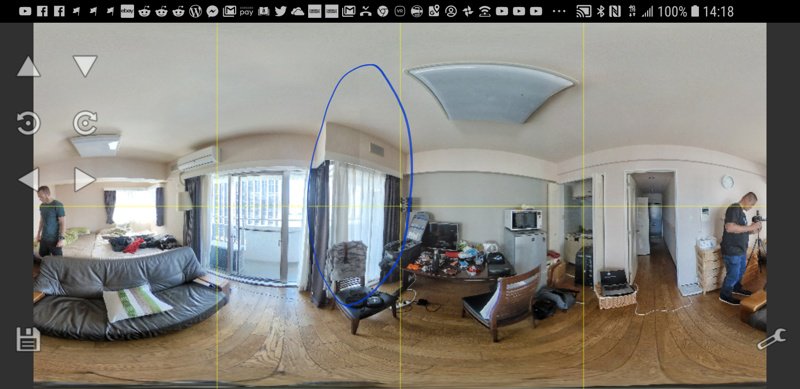 Seams can appear in Snapseed 