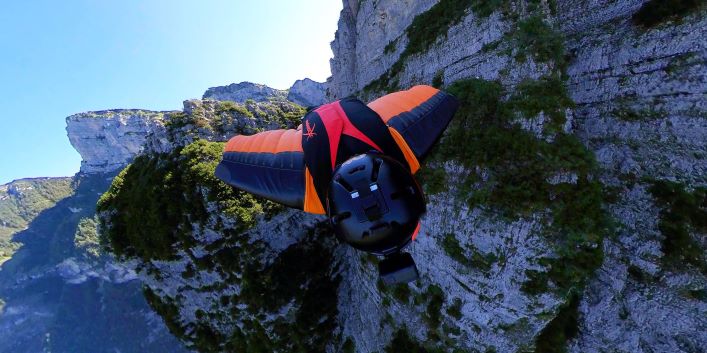A 360 camera can capture a 3rd person view