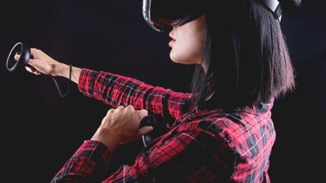 VR Power: an Oculus Quest battery pack and counterweight