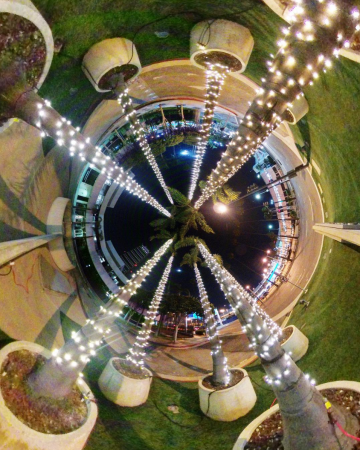 handheld Insta360 ONE sample low light photo with auto exposure settings